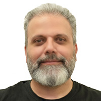 اکبر لطفی زاده